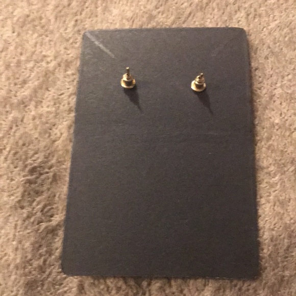 Gold Circle Design Earrings - Picture 3 of 4